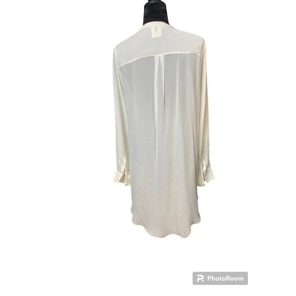 NWOT 100% Silk Hi- Low BCBG Max Azaria oversized  Blouse Off-white size Small - Picture 4 of 9
